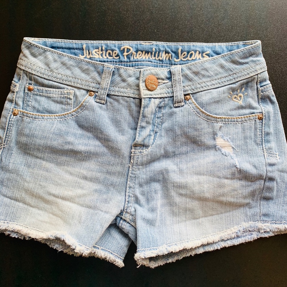Girls jean shorts, size 10R